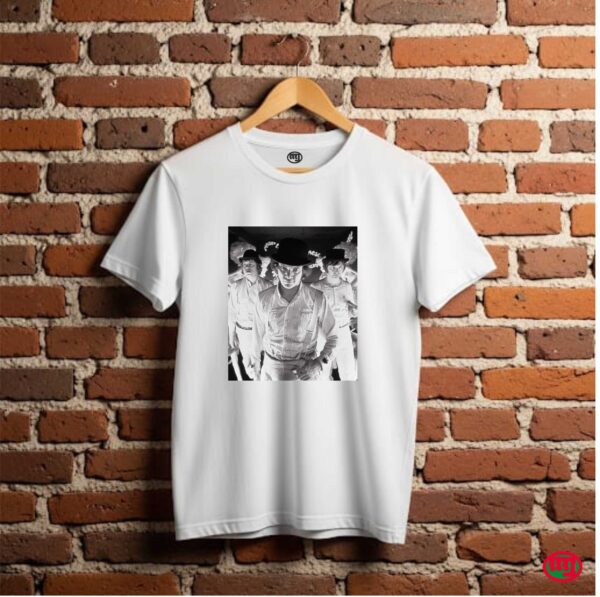 Remera Naranja Mecanica